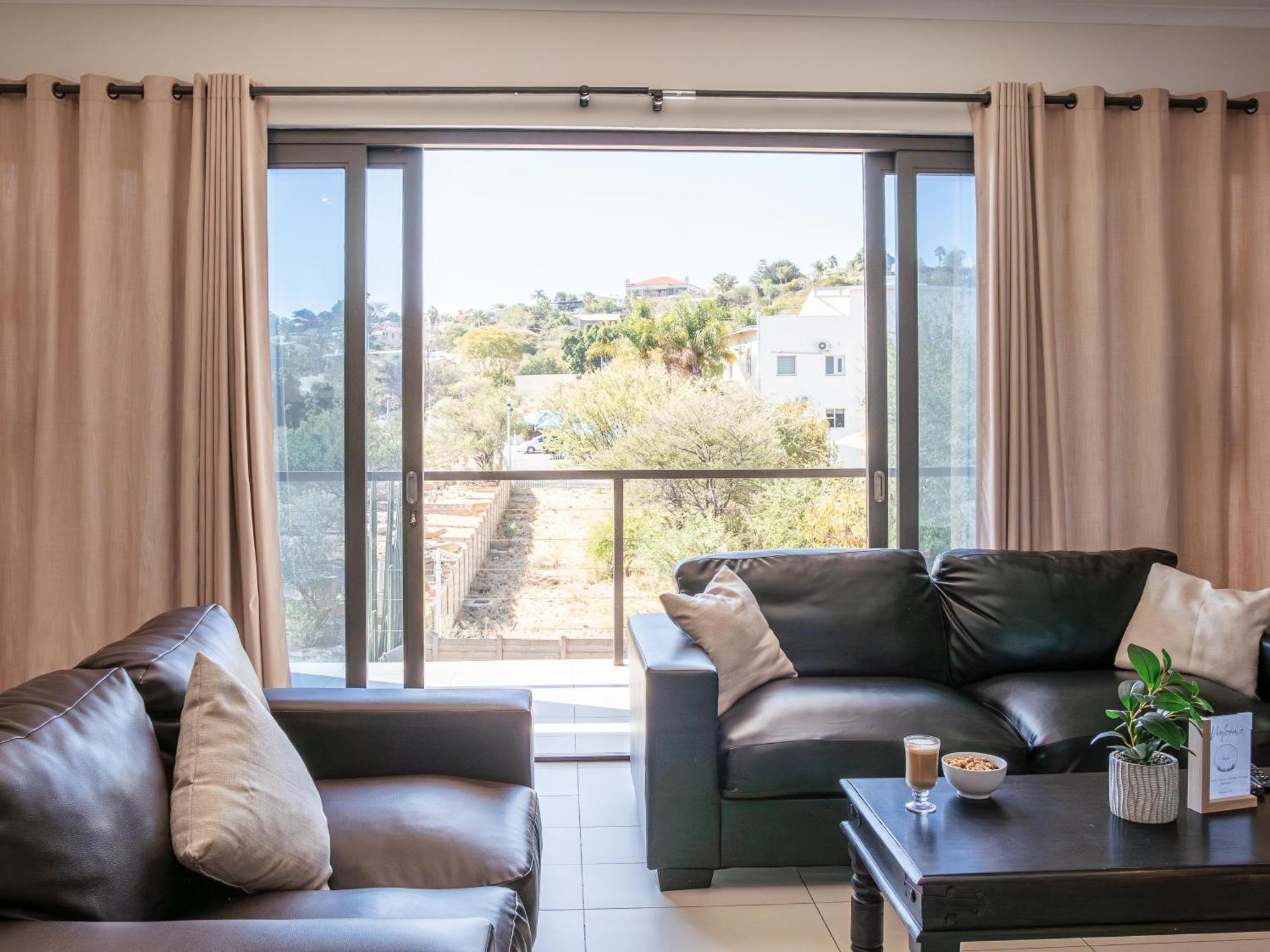 Rieks Van Der Walt Self-Catering Apartment Windhoek Ngoại thất bức ảnh