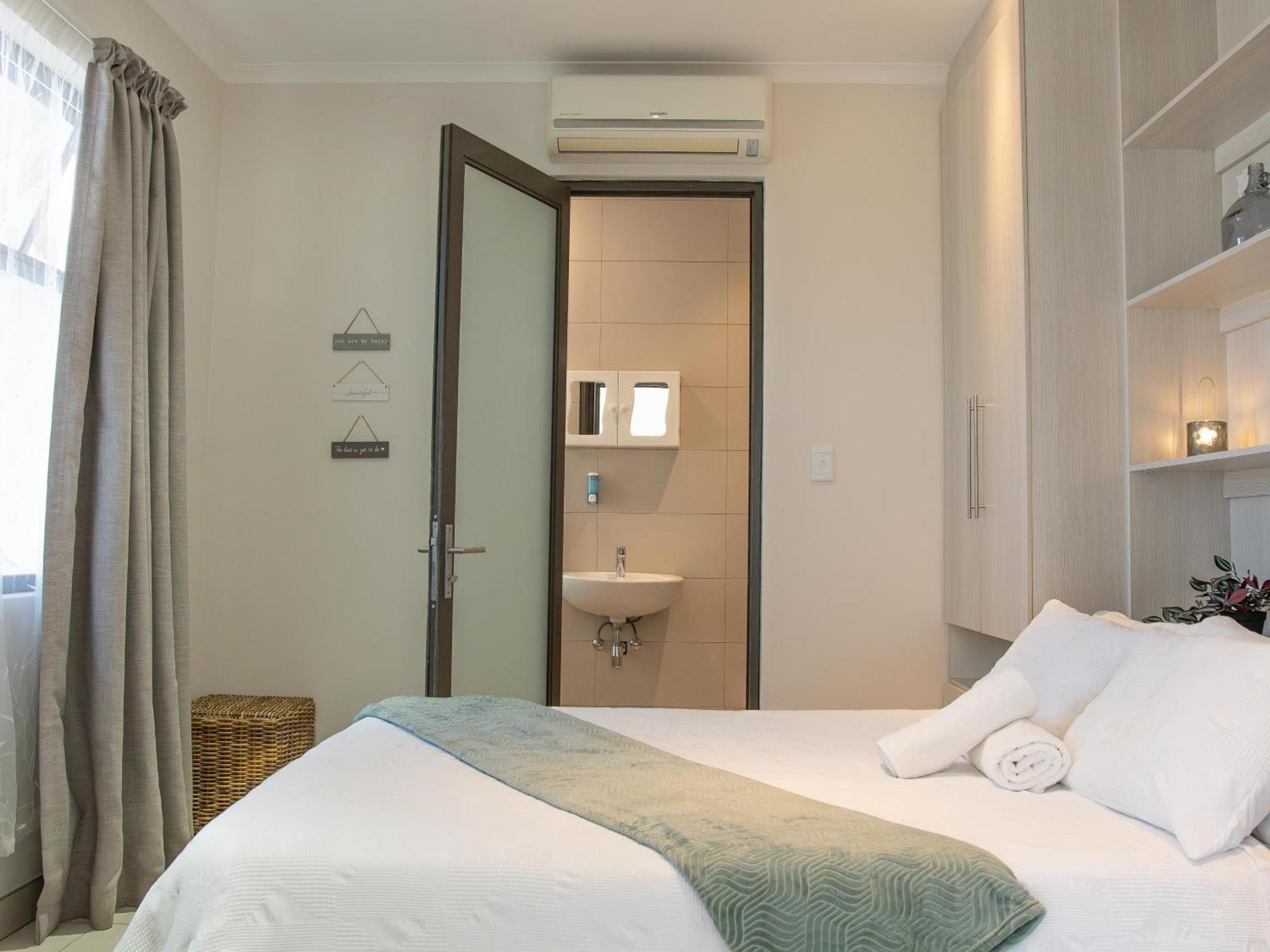 Rieks Van Der Walt Self-Catering Apartment Windhoek Ngoại thất bức ảnh