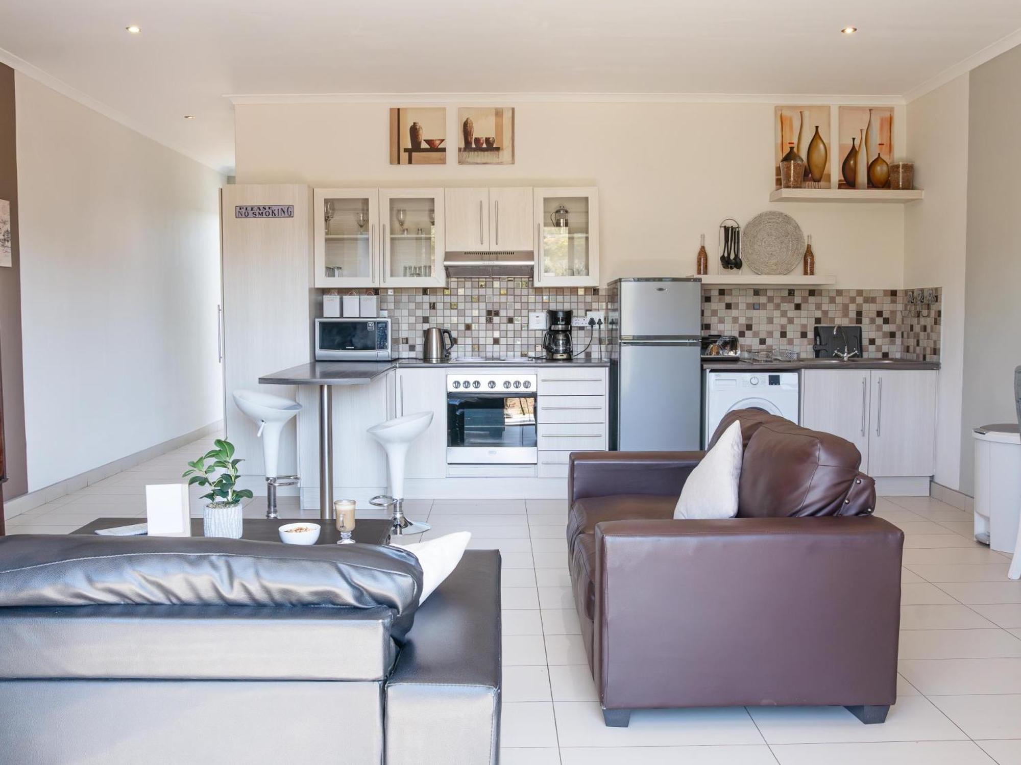 Rieks Van Der Walt Self-Catering Apartment Windhoek Ngoại thất bức ảnh